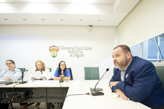 Novembro Azul: Políticas, assistência e conscientização