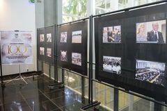 Exposição está no saguão do Plenário Otávio Rocha