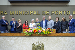 A homenagem foi proposta pela vereadora Cláudia Araújo e a Sessão Solene aconteceu no Plenário Otávio Rocha
