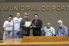 Solenidade foi proposta pelo vereador Alvoni Medina (ao centro)